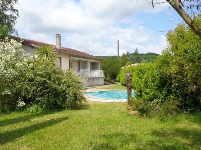 Pavillon avec Piscine 232m² Albi