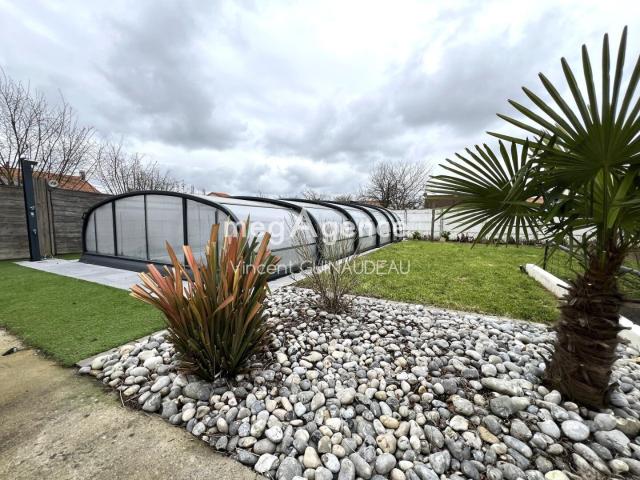 Pavillon avec Piscine