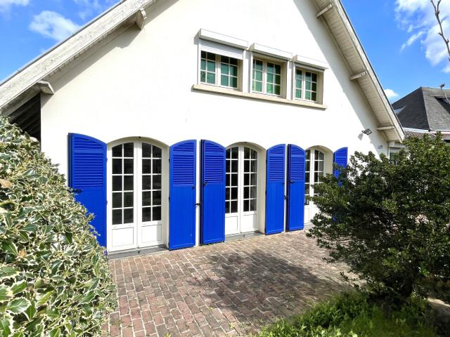 Pavillon d'architecte de 1970 4 chambres dont 2 en plain pied