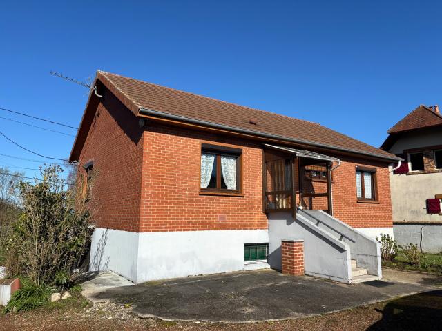 Pavillon de 1970 plain pied sur sous sol complet