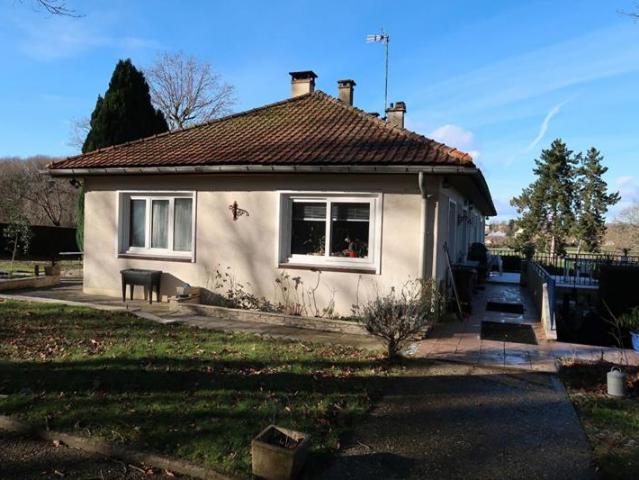 PAVILLON DE PLAIN PIED DE 167.54 M² ELEVE SUR UN SOUS SOL DE 175 M²