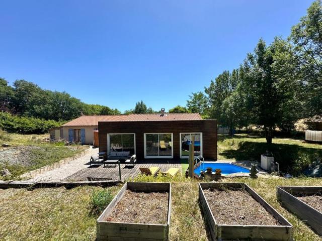 Pavillon de plein pied de 174m2