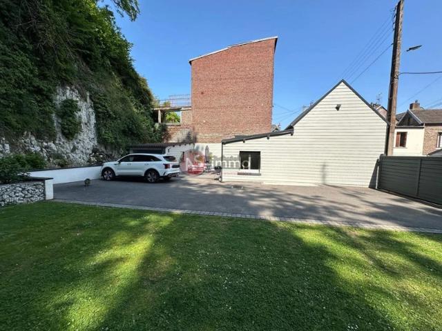 Pavillon en brique rénové 64 m2 hab. env. jardin