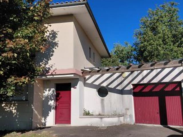 Pavillon f4 nersac 130 000