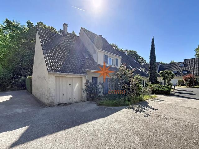 Pavillon familiale, proche RER A
