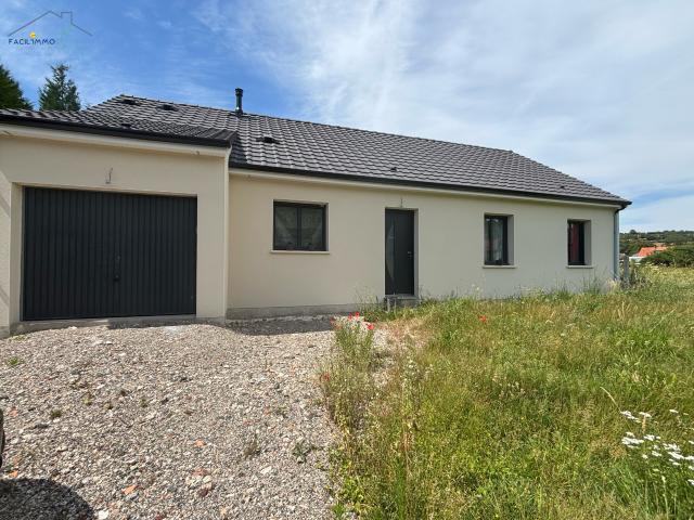 Pavillon individuel neuf en retrait de rue