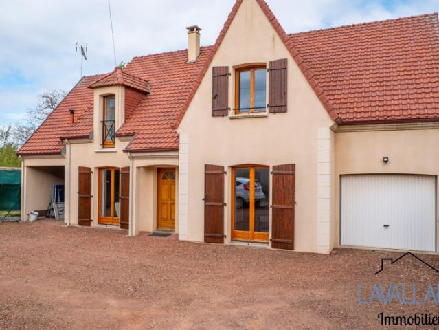 Pavillon individuel avec 4 chambres et garage