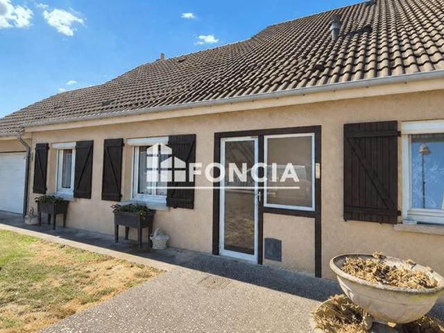 Pavillon individuel avec véranda récente et fort potentiel – Oiry