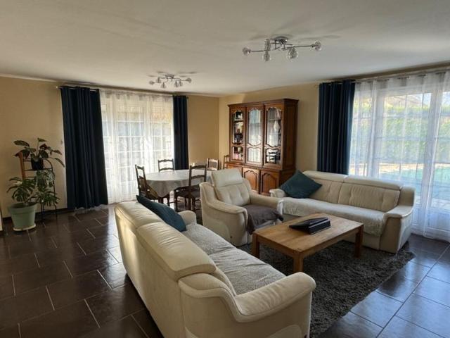 Pavillon Individuel De Plain Pied, Grande Pièce De Vie Ouver. 110m² Saint Dizier
