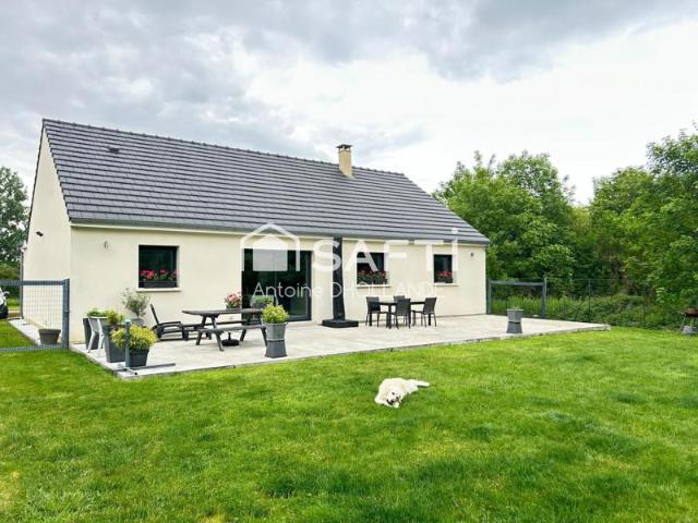 Pavillon individuel de plain pied récent avec terrain