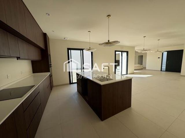 PAVILLON PLAIN PIED 3 CHAMBRES DONT UNE SUITE PARENTALE ET GARAGE A NIORT !