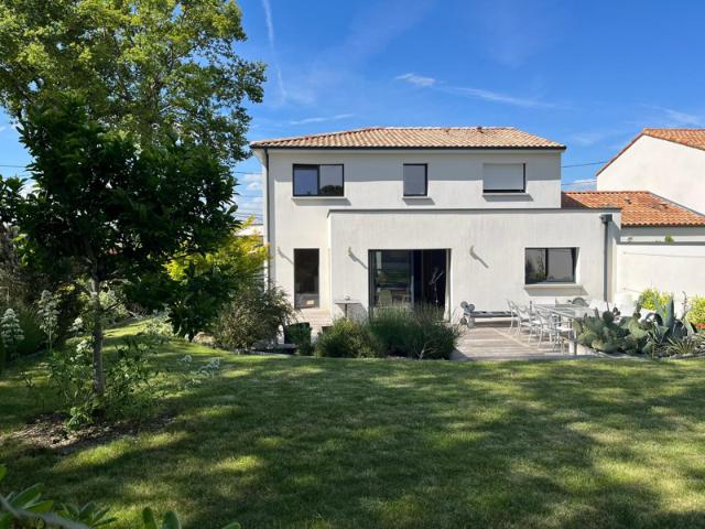 Pavillon récent de 146m2 quartier Gachet