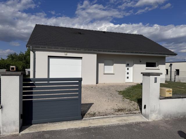 PAVILLON RÉCENT DE PLAIN PIED ÉTAT IRRÉPROCHABLE AUCUN T