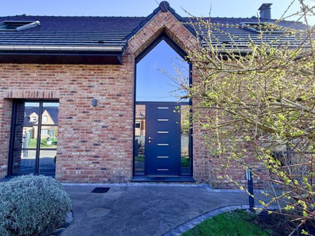 Pavillon semi plain pied