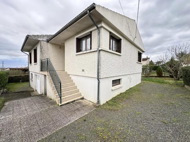 Pavillon sur sous sol 6 pièces 103 m² quartier calme