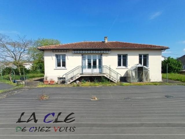 PAVILLON SUR SOUS SOL