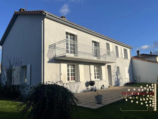 Pavillon sur sous sol à PARTHENAY