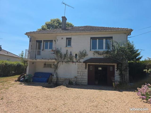 Pavillon sur sous sol 85m2, 2chbs, jardin et garages