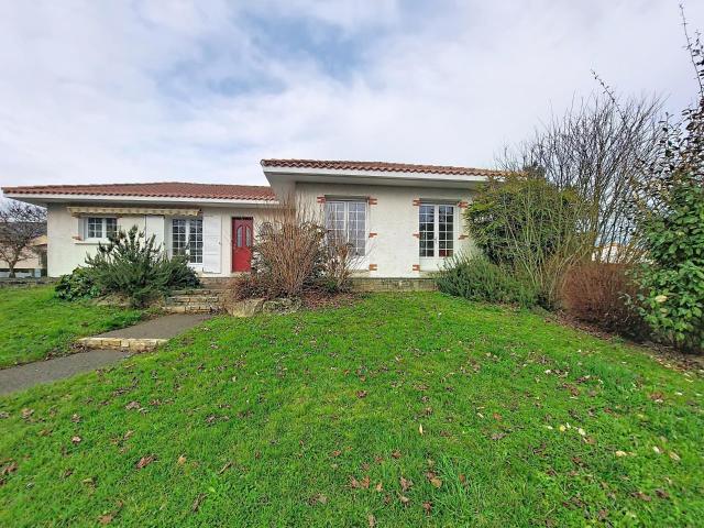 Pavillon sur Sous Sol à Saint André de la Marche