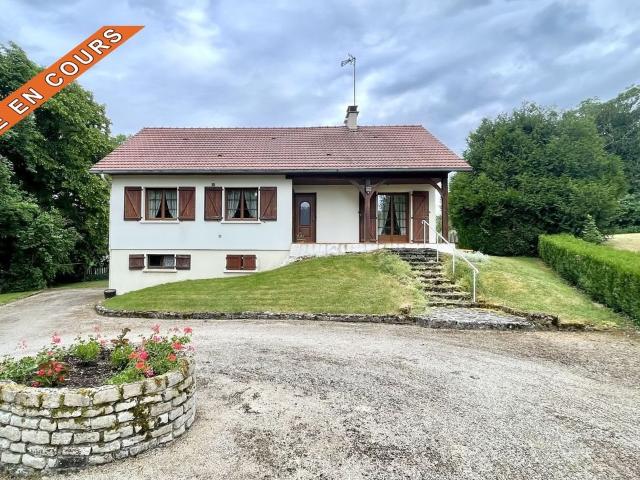 Pavillon Sur Sous Sol Avec Terrain A Brennes Sous Compromis 119m² Brennes