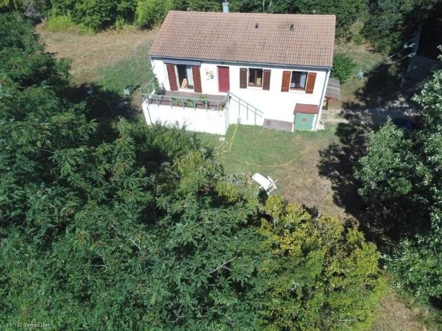 Pavillon sur Sous Sol Situé dans un Endroit Magnifique Prés 88m² Château Garnier