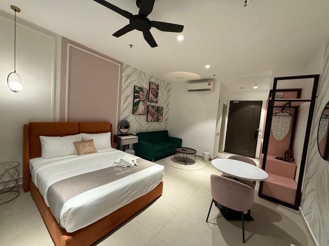 Paxtonz Suite Studio Unit For Sale at Petaling Jaya Selangor