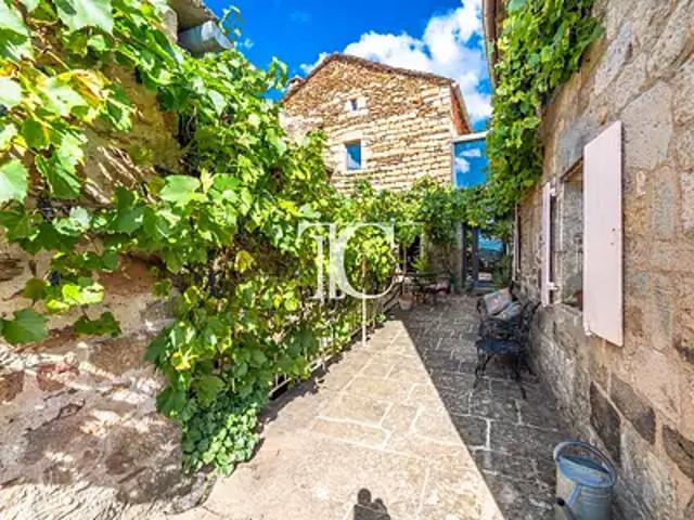 Payzac 07230 Achat / Vente maison 11 pièces t11 terrasse