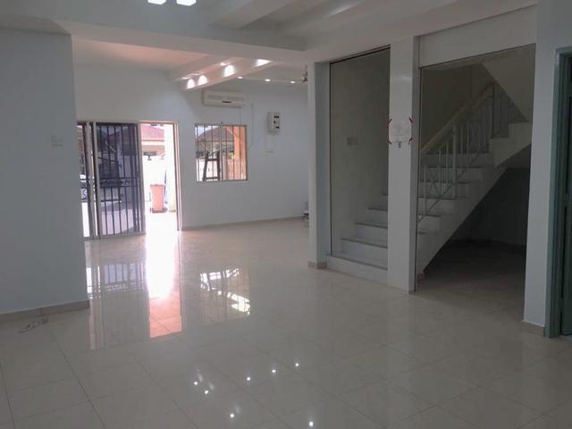 Paya Emas Cheng Freehold 2 Storey House 26 x 80 5 Bedrooms