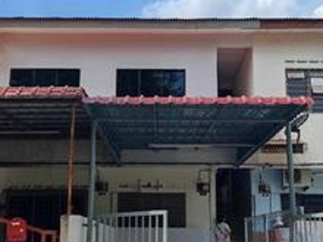 Paya Rumput Indah Renovated Town House for Sale