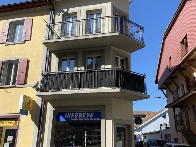 Payerne, zum Verkauf, Gebäude mit 5 Wohnungen und Geschäftsräumen