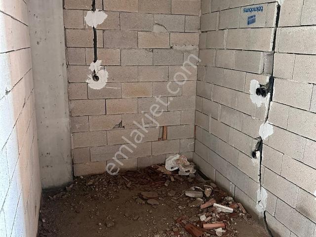 Pazar Ve Markete Komşu, Kat Seçenekli Yatırımlık 1+1 Daireler
