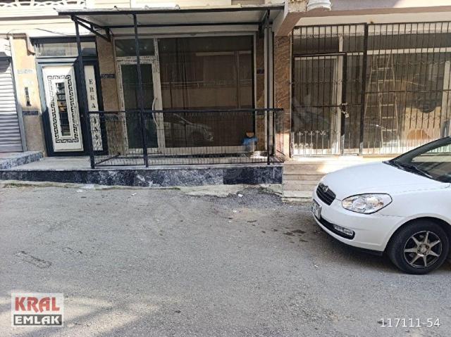 pazar yerinde dükkan kiralık 30 m