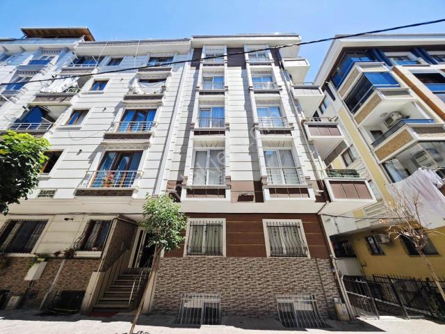 Pazar Pazarı Okul Yolunda 2+1 Üçüncü Kat Full Eşyalı Üçüncü Kat