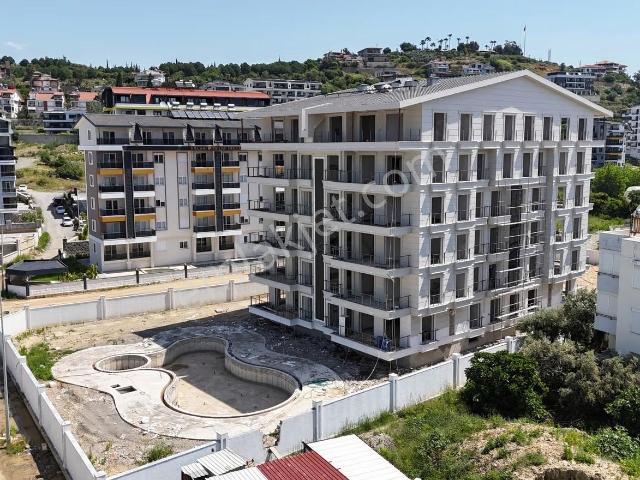 Pazarcı'da Ultra Lüks 4+1 Dubleks Daire sıfır Yapı