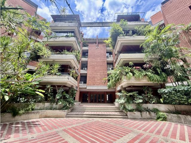 PB Dúplex Amoblado | Sebucán | 281 m² | Terrazas, Parrillera y Oficina