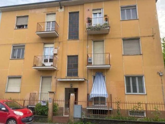 Pentalocale in vendita a Casale Monferrato
