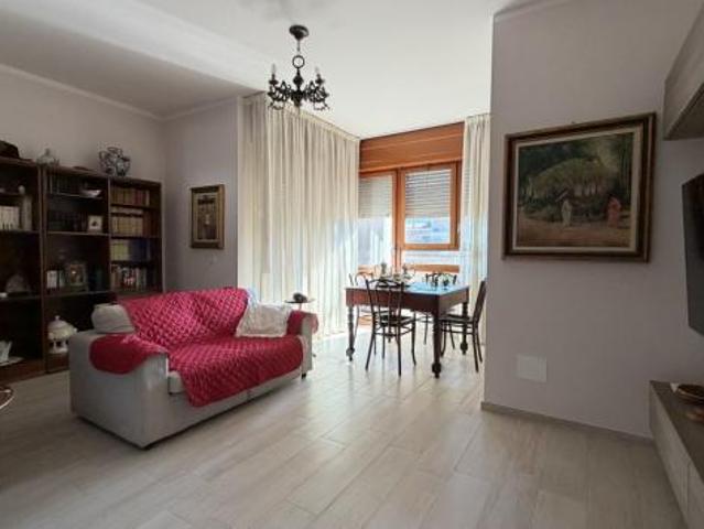 Pentalocale in vendita a Aulla