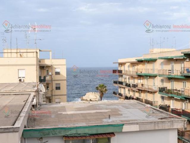Pentalocale in vendita a Siracusa