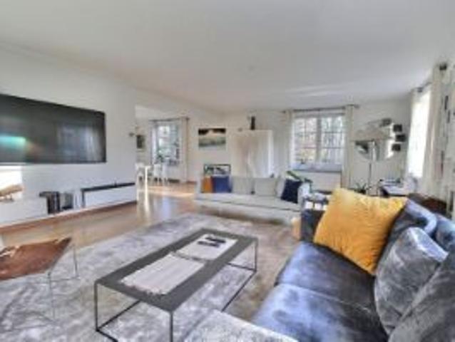 Penthouse 3 chambres avec belle terrasse