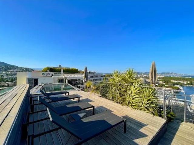 Penthouse 3 chambres, Piscine privative, vue mer 200m² Mandelieu la Napoule
