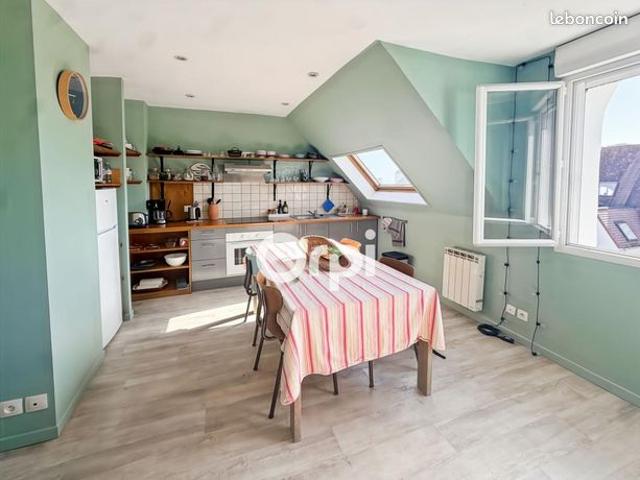 Penthouse 3 pièces 54 m²
