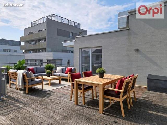 Penthouse 3 pièces 75 m²