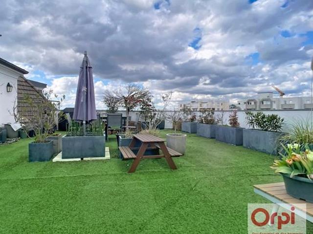 Penthouse 3 pièces 77 m²