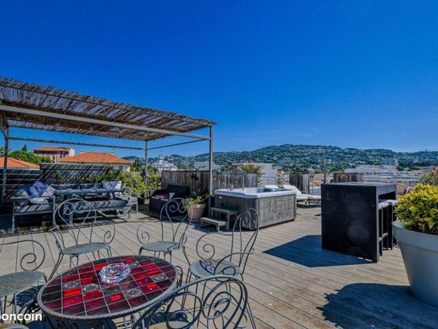 Penthouse 3 pièces 93 m²