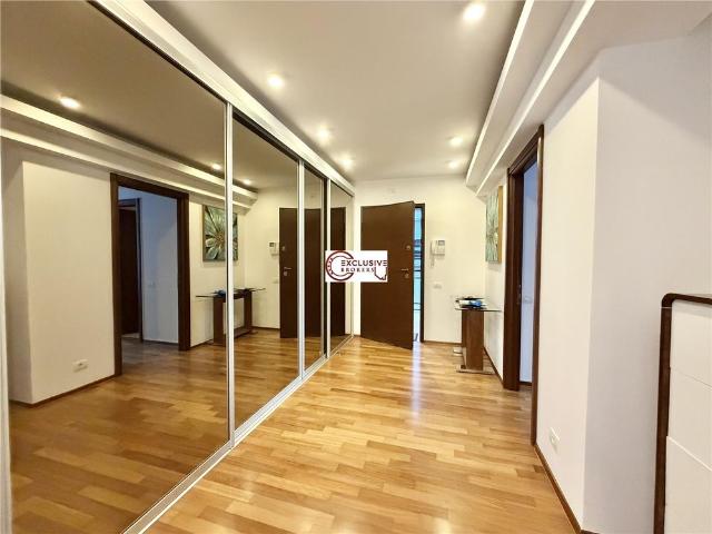 Penthouse 3 Rooms fully renovated/NorduluiHerastrau/Open View