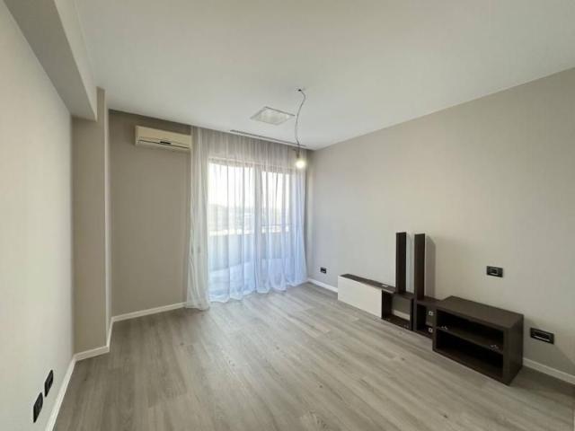 Penthouse 247 mp Drumul Lapus Padurea Baneasa