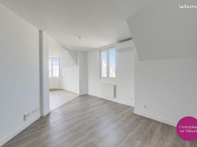 Penthouse 2 pièces 47 m²