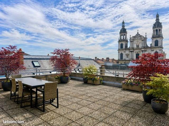 Penthouse 7 pièces 180 m²