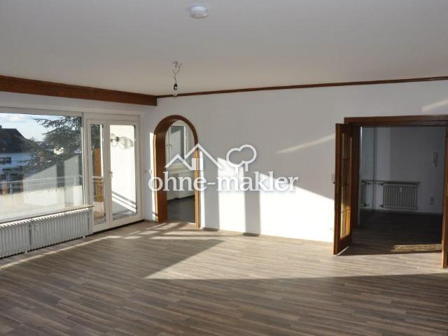 Penthouse 4 Zimmer Wohnung in Holthausen mit Süd Balkon und Garage