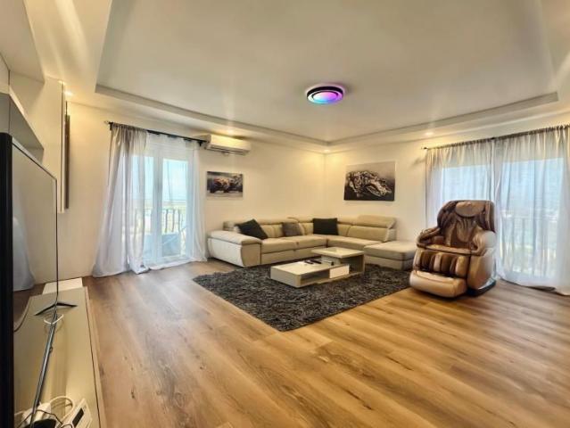 Penthouse | 4 camere | Cosmopolis | langa piscina | Smart Home